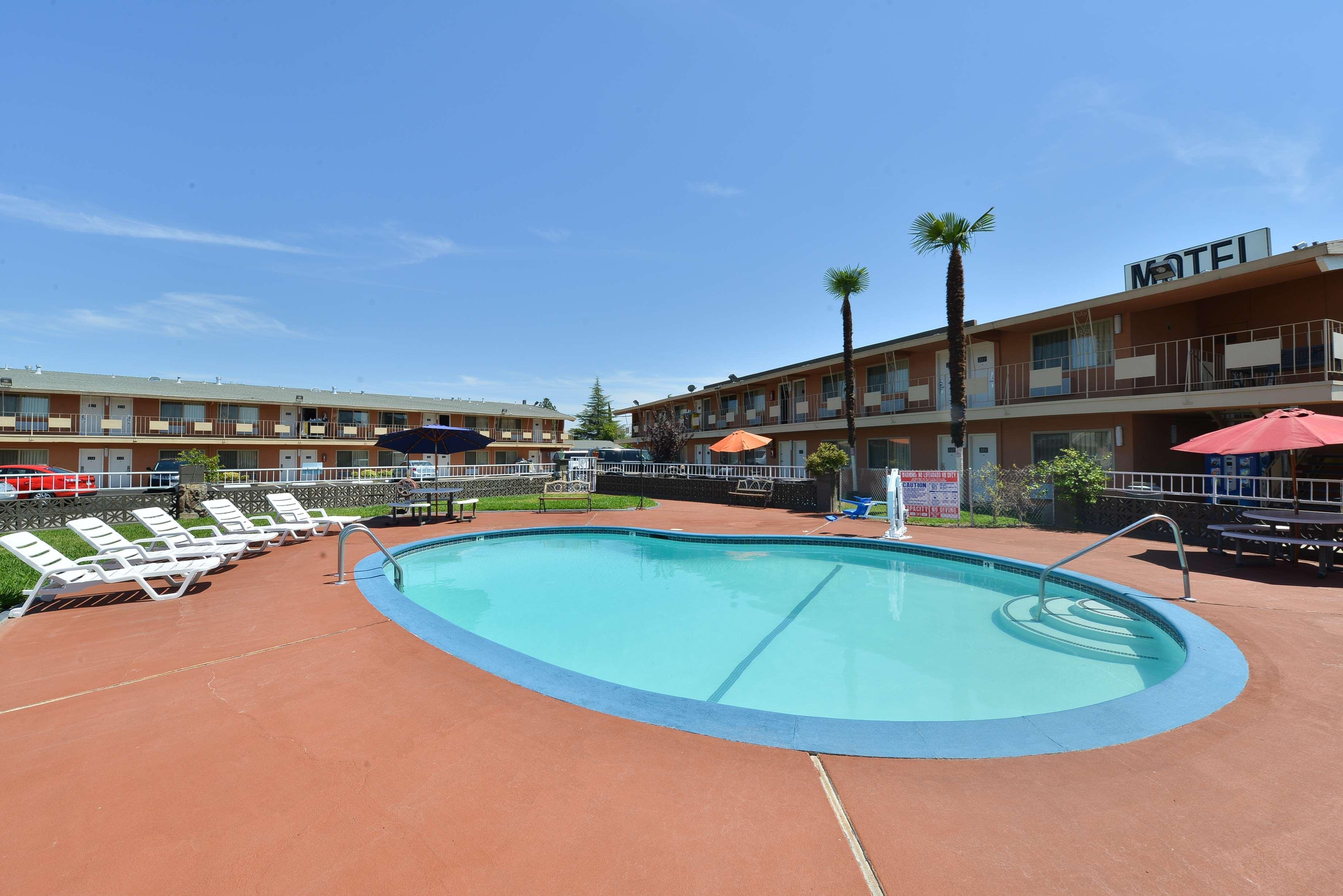 Hotel Dan Inn Barretos By Nacional Inn מראה חיצוני תמונה